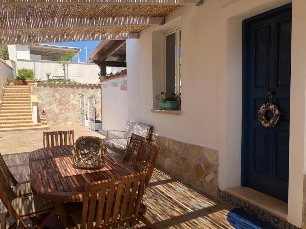 Cala Marina Holidays Villa Trappeto  Bagian luar foto